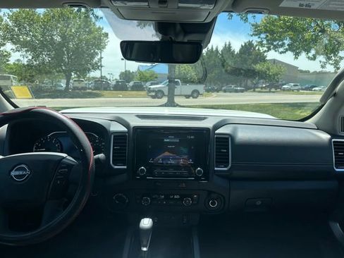 Used 2024 Nissan Frontier SL w/ Technology Package AWD/4WD image 25