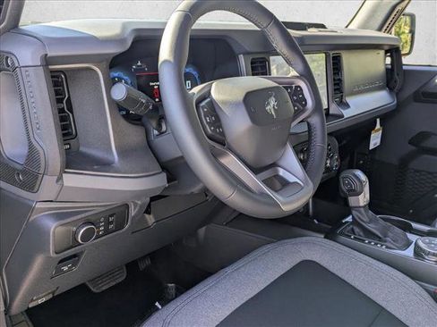 New 2025 Ford Bronco Big Bend image 3