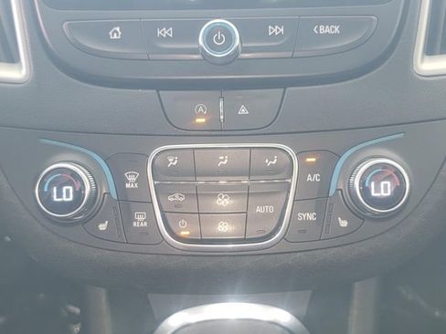 Used 2024 Chevrolet Malibu LT FWD image 22
