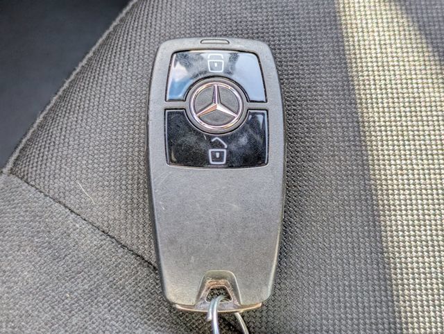 Used 2025 Mercedes-Benz Sprinter 2500 image 28