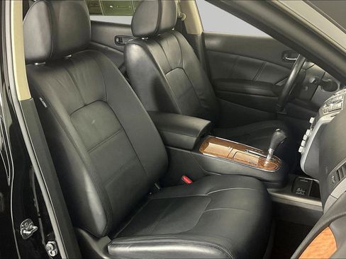 Used 2014 Nissan Murano LE w/ Platinum Edition Package image 30