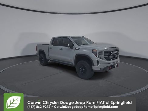 Used 2024 GMC Sierra 1500 AT4 w/ AT4 Premium Package AWD/4WD image 4