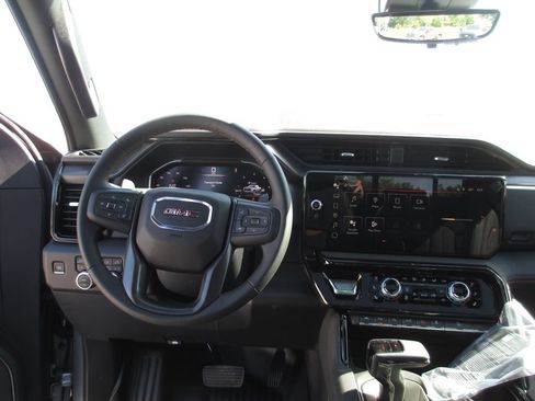New 2026 GMC Sierra 1500 AT4 w/ AT4 Premium Package AWD/4WD image 16