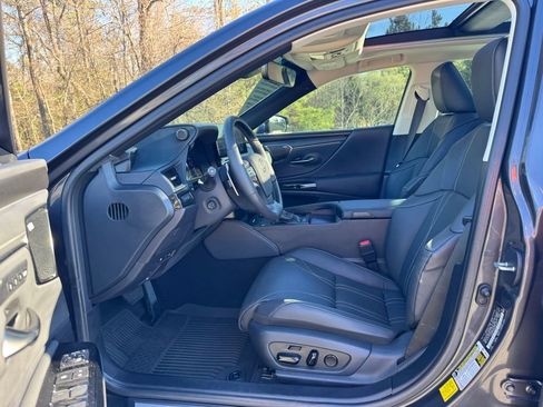 Used 2024 Lexus ES 350 Ultra Luxury w/ Accessory Package (Z2) image 27