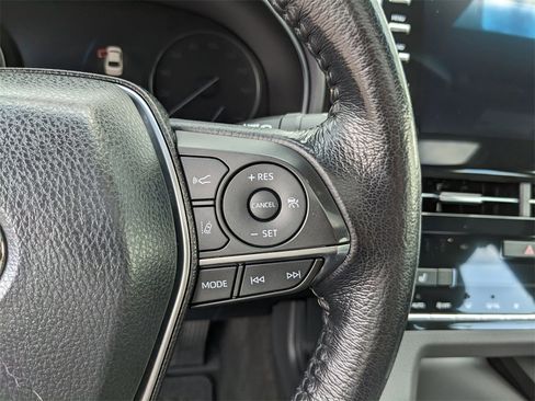 Used 2019 Toyota Avalon XLE image 33