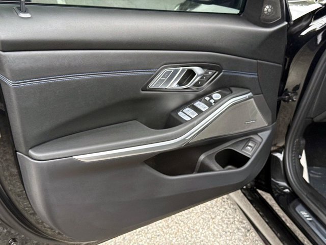 Used 2025 BMW M340i w/ Premium Package RWD image 15