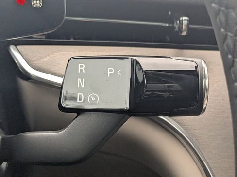 New 2025 Volvo EX90 Plus image 38