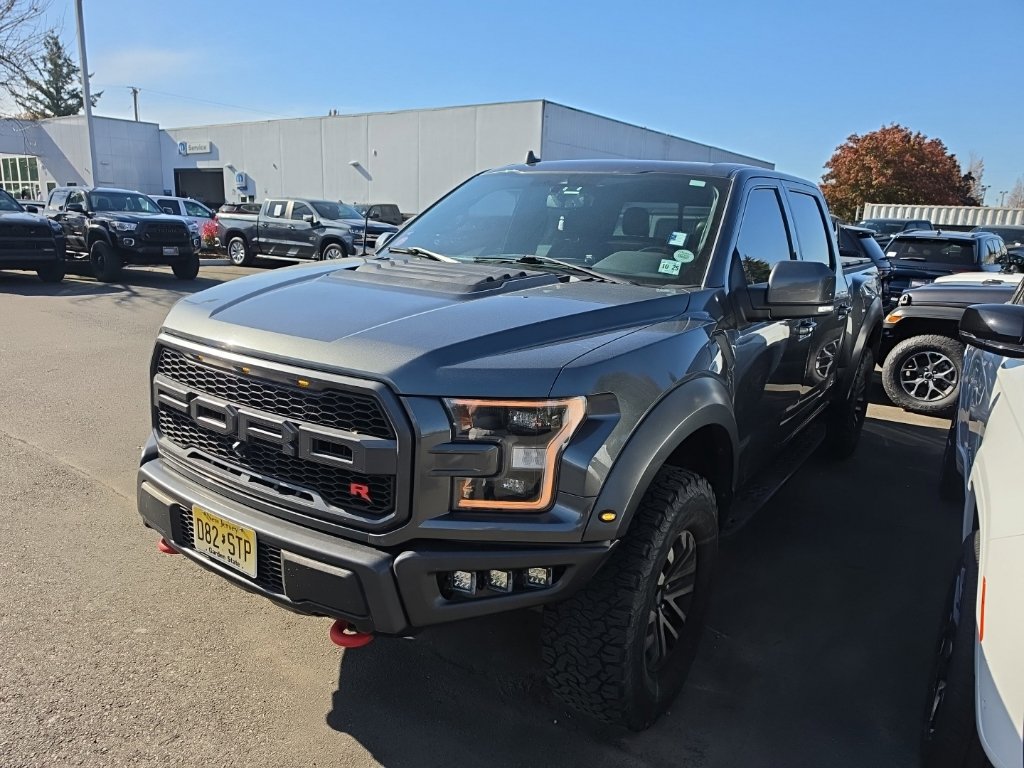 Used 2020 Ford F150 Raptor w/ Equipment Group 802A Luxury AWD/4WD image 2