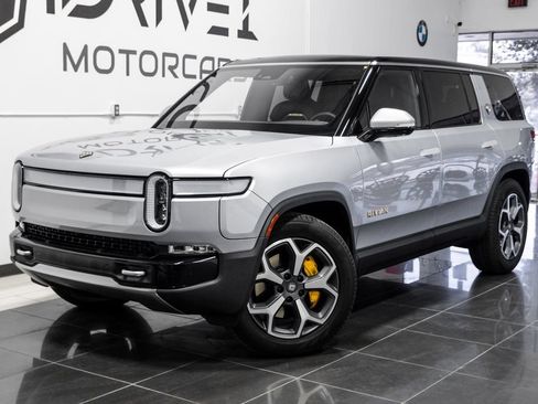 Used 2024 Rivian R1S Adventure AWD/4WD image 7