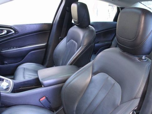 Used 2016 Chrysler 200 C w/ Sun & Sound Group image 17