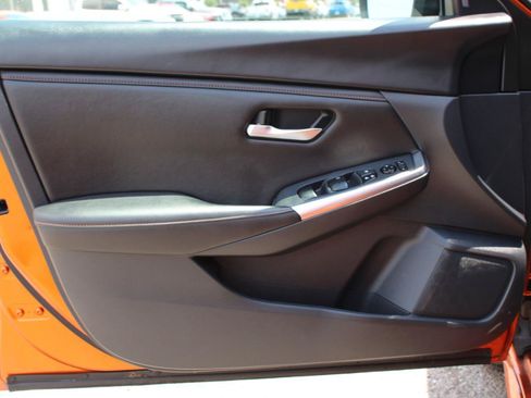 Used 2023 Nissan Sentra SR FWD image 15
