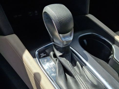 Used 2019 Hyundai Santa Fe SEL FWD image 15