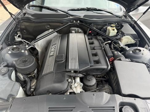 Used 2005 BMW Z4 3.0i RWD image 23