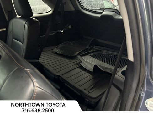 Used 2019 Toyota Highlander XLE w/ Protection Package #3 AWD/4WD image 18