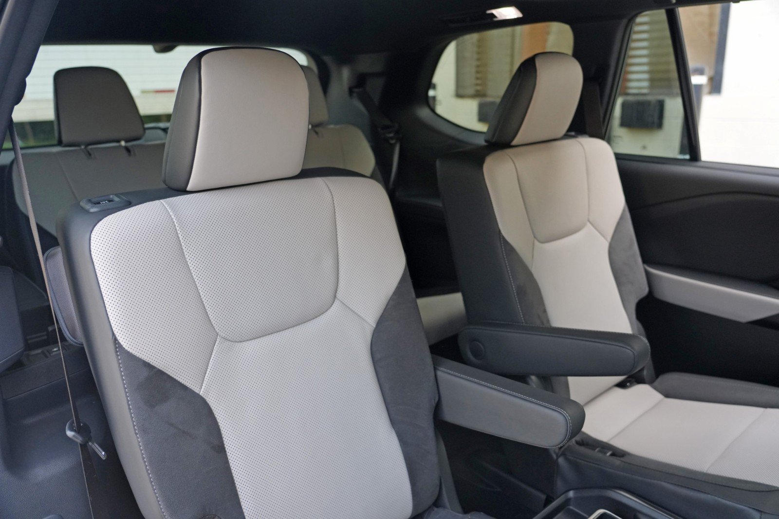 Used 2025 Lexus TX 500h AWD image 44