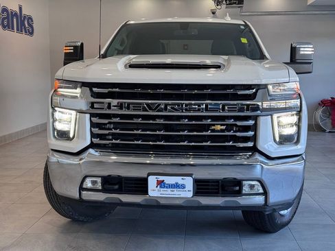 Used 2020 Chevrolet Silverado 2500 LTZ image 3