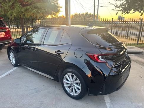 Used 2023 Toyota Corolla SE FWD image 4