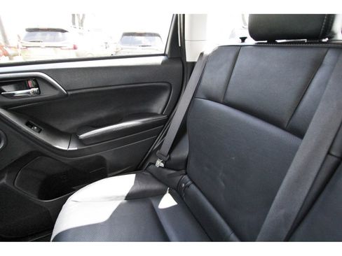 Used 2016 Subaru Forester 2.0XT Touring w/ Eyesight & Navigation System AWD/4WD image 10