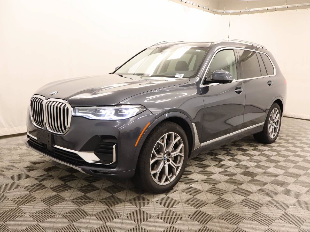 Used 2022 BMW X7 xDrive40i w/ Premium Package AWD/4WD image 1