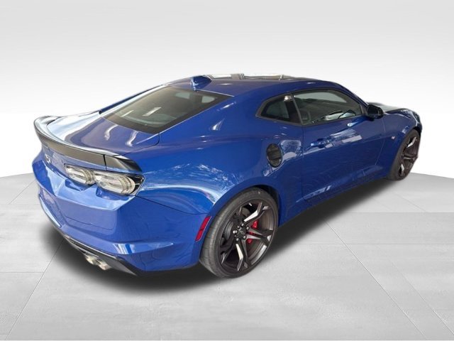 Used 2021 Chevrolet Camaro SS RWD image 3