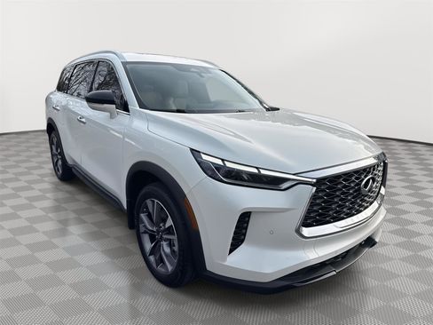 Used 2023 INFINITI QX60 Luxe w/ Cargo Package image 3