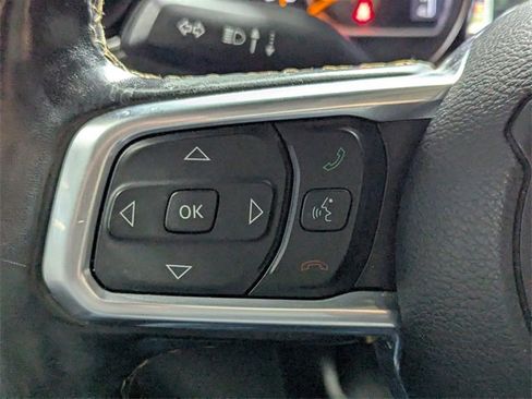 Used 2021 Jeep Gladiator Overland image 18