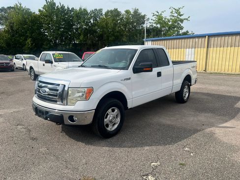 Used 2010 Ford F150 XLT AWD/4WD image 2
