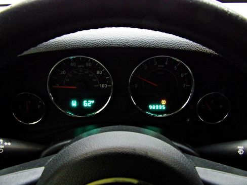 Used 2011 Jeep Wrangler Sport AWD/4WD image 13