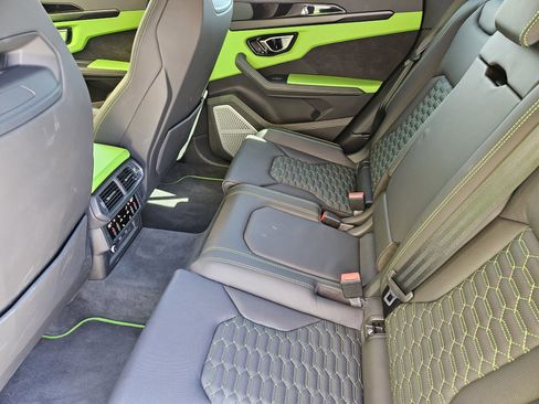 Used 2021 Lamborghini Urus image 31