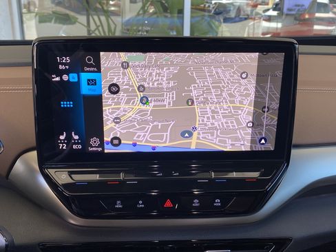 Used 2023 Volkswagen ID.4 Pro RWD image 3