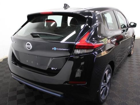 Used 2019 Nissan Leaf SV w/ SV Technology Package FWD image 10