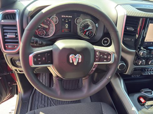 Used 2025 RAM 1500 Big Horn AWD/4WD image 16