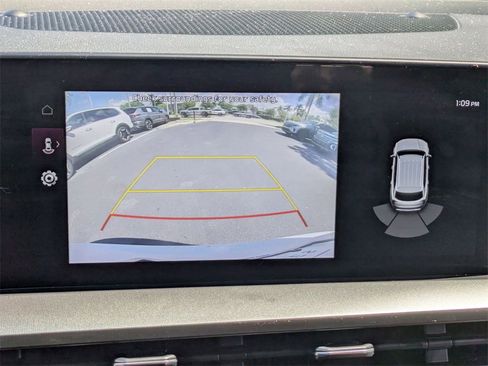 Used 2025 Kia Telluride S image 18