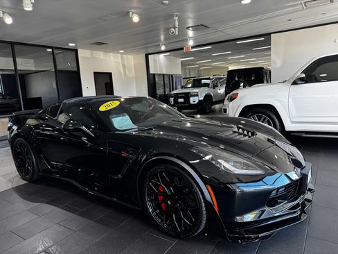 Used 2015 Chevrolet Corvette Z06 w/ 3LZ Preferred Equipment Group RWD image 6
