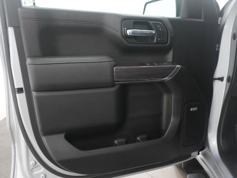 Used 2022 Chevrolet Silverado 1500 LTZ w/ LTZ Premium Package image 20