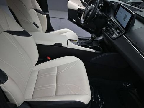Used 2025 Lexus ES 350 Ultra Luxury FWD image 20