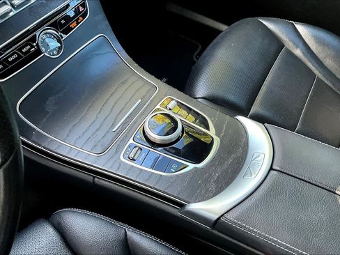 Used 2018 Mercedes-Benz C 300 Sedan image 15