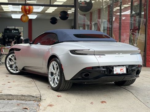 Used 2019 Aston Martin DB11 Volante image 19