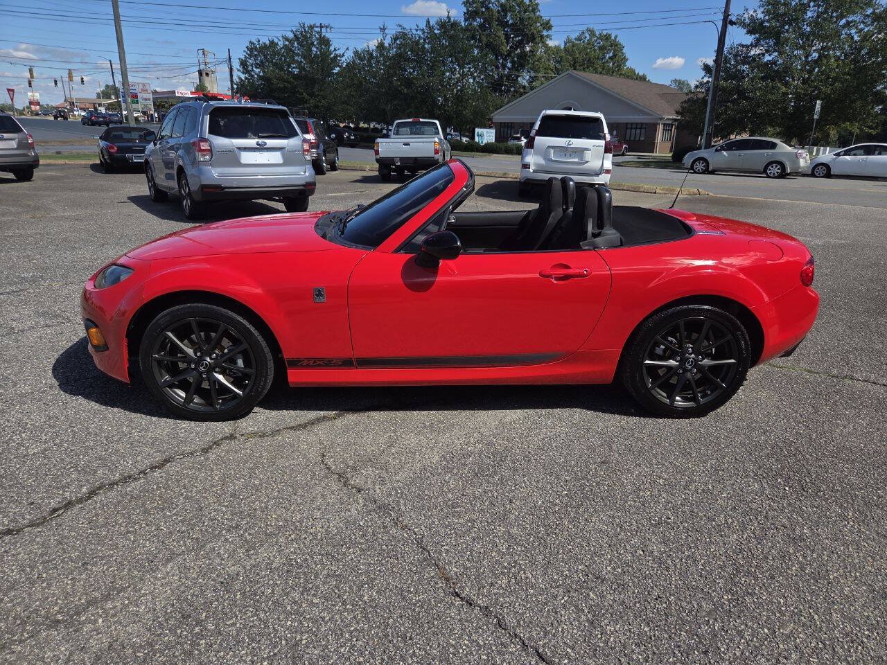 Used 2014 MAZDA MX-5 Miata Club RWD image 2