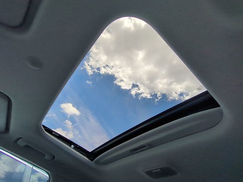 New 2026 Hyundai Venue SEL FWD image 23