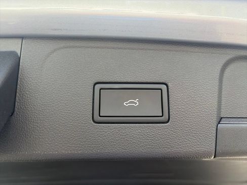 Used 2026 Volkswagen Atlas SE AWD/4WD image 40