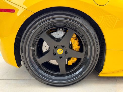 Used 2017 Ferrari 488 Spider RWD image 14