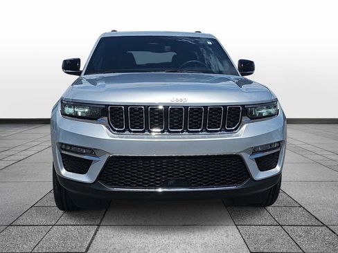 Used 2024 Jeep Grand Cherokee Limited AWD/4WD image 2