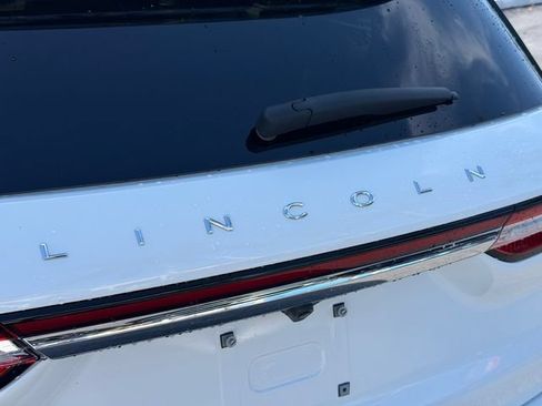 Used 2023 Lincoln Corsair Reserve w/ Equipment Group 201A FWD image 12