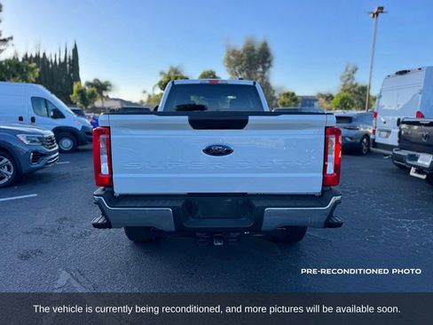 Used 2025 Ford F250 XLT AWD/4WD image 4