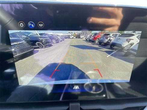 New 2026 Chevrolet Equinox LT w/ LPO, Floor Liner Package image 17