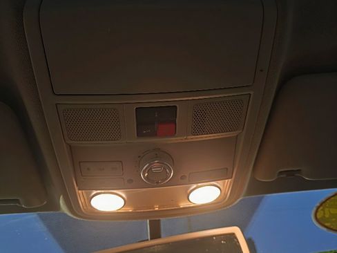 Used 2014 Volkswagen Passat TDI SE image 17