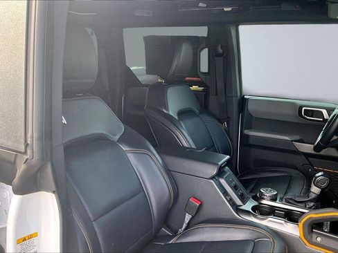 Used 2021 Ford Bronco Badlands image 19