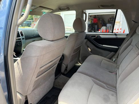 Used 2005 Toyota 4Runner SR5 RWD image 9