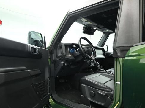 Certified 2025 Ford Bronco Badlands AWD/4WD image 7